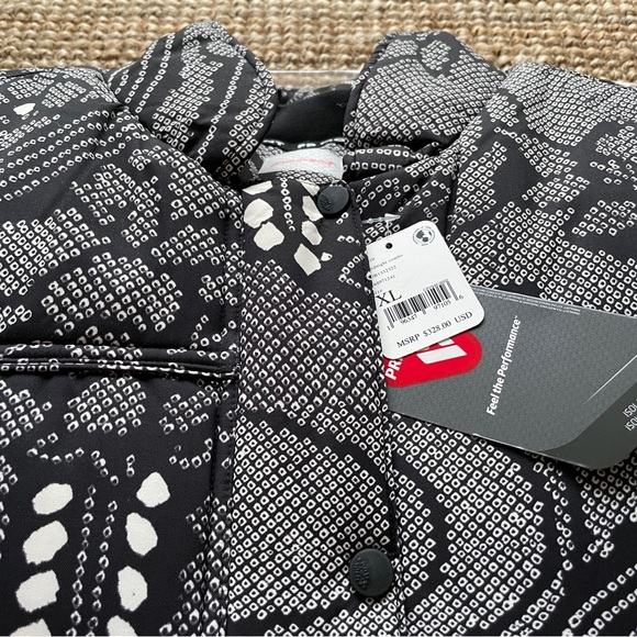 NEW Free People Bunny Slope Printed Puffer Jacket In Midnight Combo - Picture 14 of 16